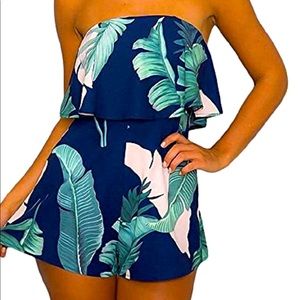 Strapless tropical romper